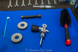 Tools for scuba cylinder visual inspection Tools for scuba cylinder visual inspection.